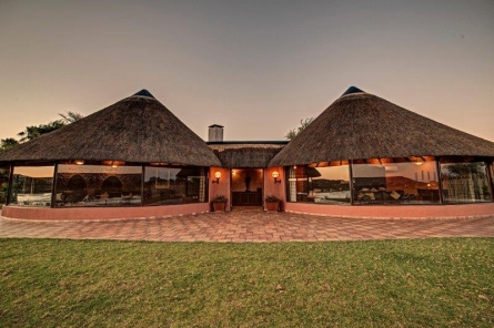 Mount Etjo Luxury Villa Accommodation