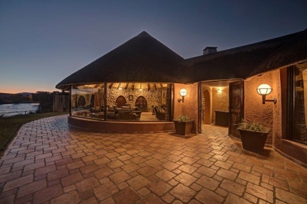 Mount Etjo Luxury Villa Accommodation